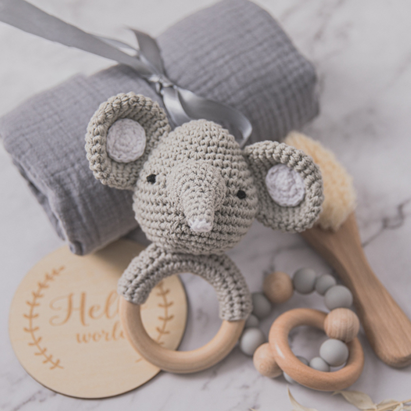 Baby-Towel-Newborn-Bath-Toy-Set-Gifts-Box-Double-Sided-Cotton-Blanket-Wooden-Rattle-Bracelet-Crochet